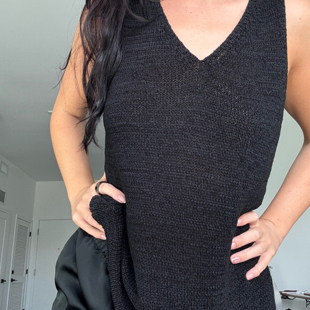 Black Knit Sleeveless Top